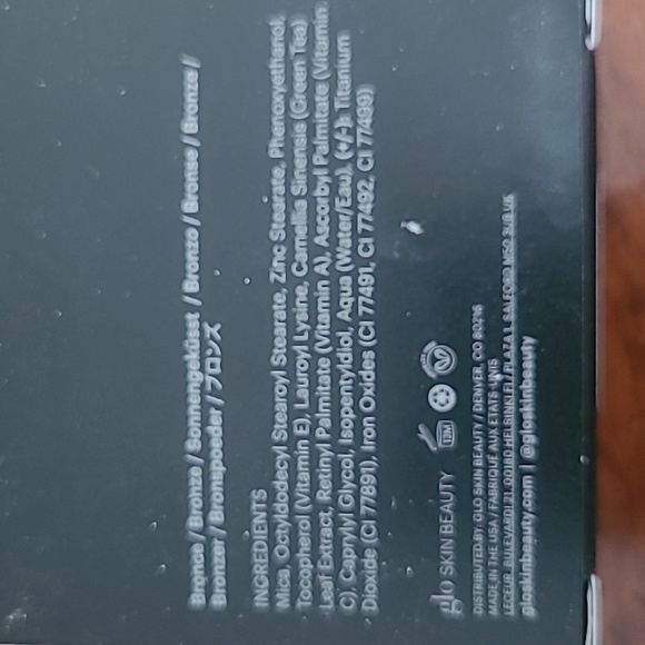 Glo Skin Beauty Bronzer - Picture 2 of 3